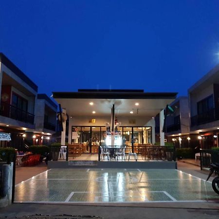 Kohlarn Fc Hotell Eksteriør bilde