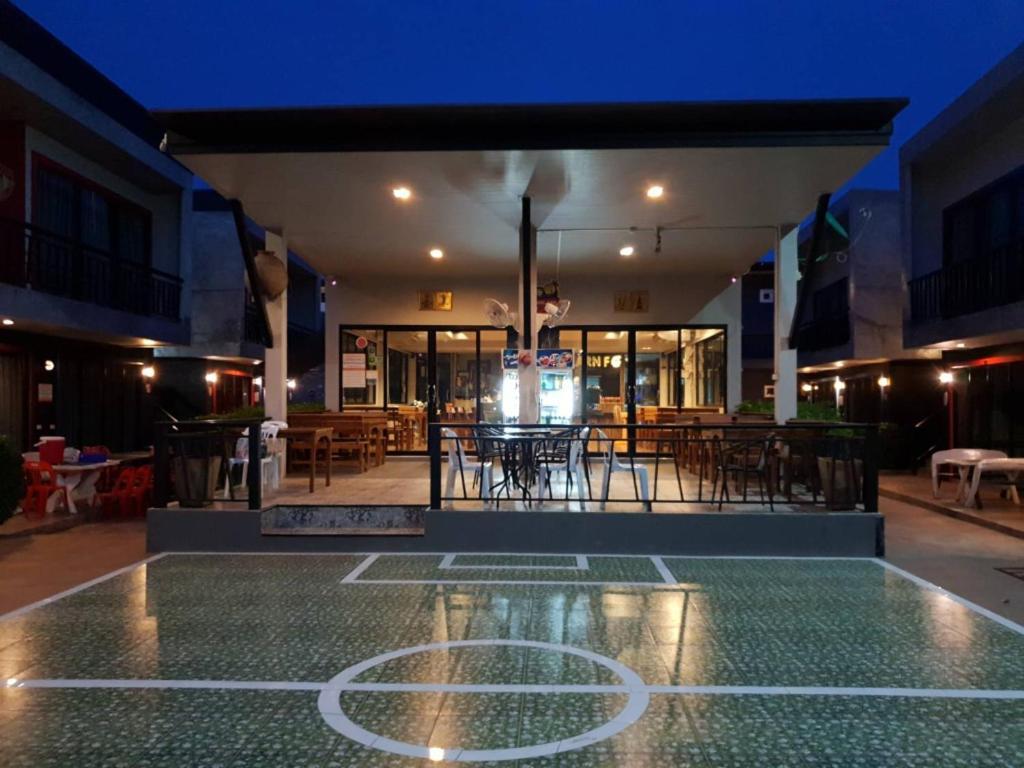 Kohlarn Fc Hotell Eksteriør bilde